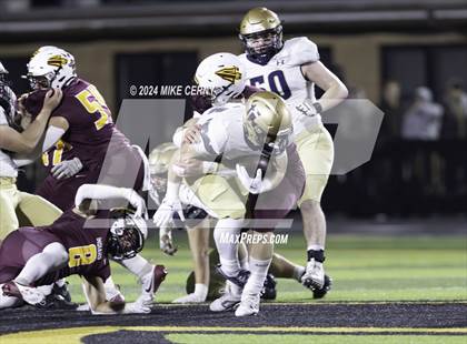 Thumbnail 1 in Hays vs. Saint Thomas Aquinas (KSHSAA 5A Final) photogallery.