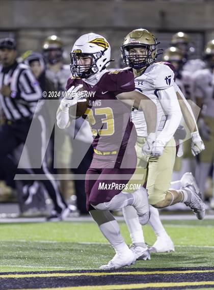 Thumbnail 2 in Hays vs. Saint Thomas Aquinas (KSHSAA 5A Final) photogallery.