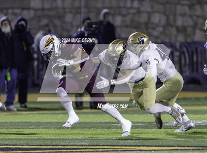 Thumbnail 3 in Hays vs. Saint Thomas Aquinas (KSHSAA 5A Final) photogallery.