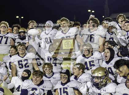 Thumbnail 1 in Hays vs. Saint Thomas Aquinas (KSHSAA 5A Final) photogallery.