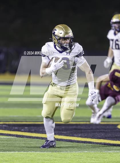 Thumbnail 2 in Hays vs. Saint Thomas Aquinas (KSHSAA 5A Final) photogallery.