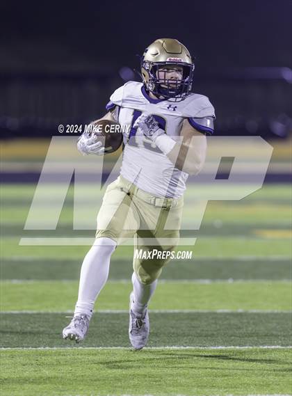 Thumbnail 3 in Hays vs. Saint Thomas Aquinas (KSHSAA 5A Final) photogallery.