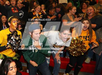 Thumbnail 3 in Cabrillo vs. Warren (CIF SS Division 3AA Finals) photogallery.