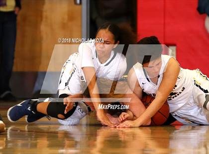 Thumbnail 1 in Cabrillo vs. Warren (CIF SS Division 3AA Finals) photogallery.