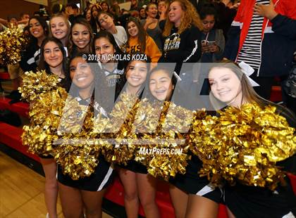 Thumbnail 3 in Cabrillo vs. Warren (CIF SS Division 3AA Finals) photogallery.