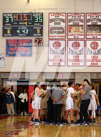 Thumbnail 3 in Cabrillo vs. Warren (CIF SS Division 3AA Finals) photogallery.