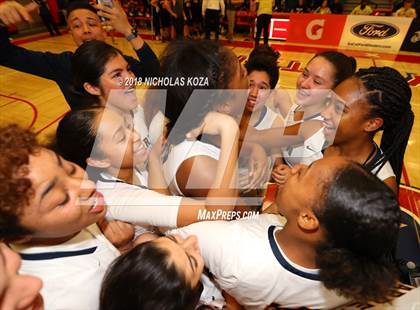 Thumbnail 3 in Cabrillo vs. Warren (CIF SS Division 3AA Finals) photogallery.