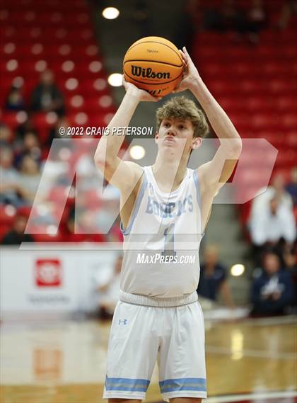 Thumbnail 3 in Sky View vs. Crimson Cliffs (UHSAA 4A Quarterfinal Playoff) photogallery.