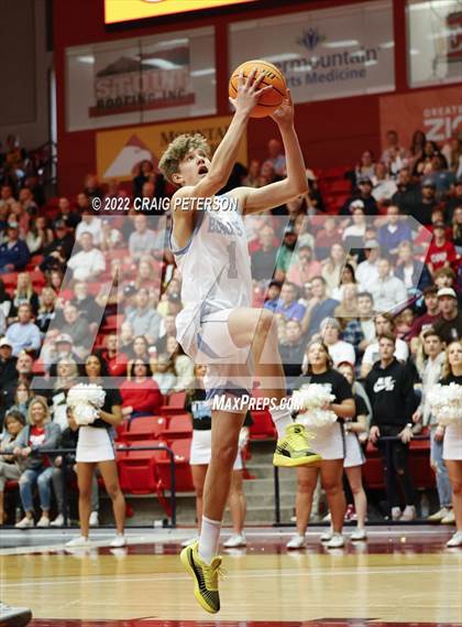Thumbnail 1 in Sky View vs. Crimson Cliffs (UHSAA 4A Quarterfinal Playoff) photogallery.