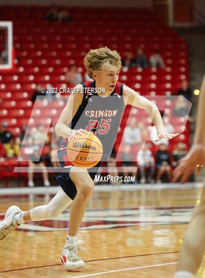 Thumbnail 2 in Sky View vs. Crimson Cliffs (UHSAA 4A Quarterfinal Playoff) photogallery.
