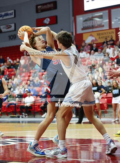 Thumbnail 1 in Sky View vs. Crimson Cliffs (UHSAA 4A Quarterfinal Playoff) photogallery.