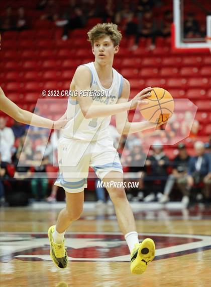 Thumbnail 1 in Sky View vs. Crimson Cliffs (UHSAA 4A Quarterfinal Playoff) photogallery.