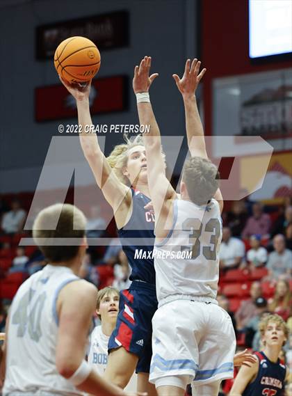 Thumbnail 3 in Sky View vs. Crimson Cliffs (UHSAA 4A Quarterfinal Playoff) photogallery.