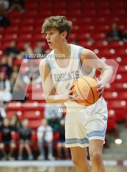 Thumbnail 3 in Sky View vs. Crimson Cliffs (UHSAA 4A Quarterfinal Playoff) photogallery.