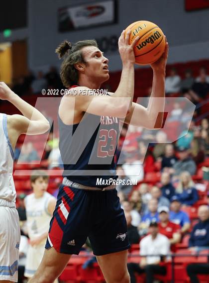 Thumbnail 2 in Sky View vs. Crimson Cliffs (UHSAA 4A Quarterfinal Playoff) photogallery.