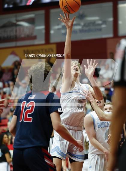 Thumbnail 1 in Sky View vs. Crimson Cliffs (UHSAA 4A Quarterfinal Playoff) photogallery.
