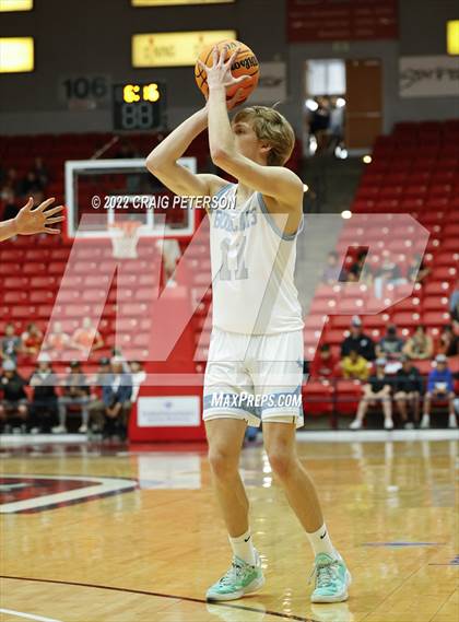 Thumbnail 3 in Sky View vs. Crimson Cliffs (UHSAA 4A Quarterfinal Playoff) photogallery.