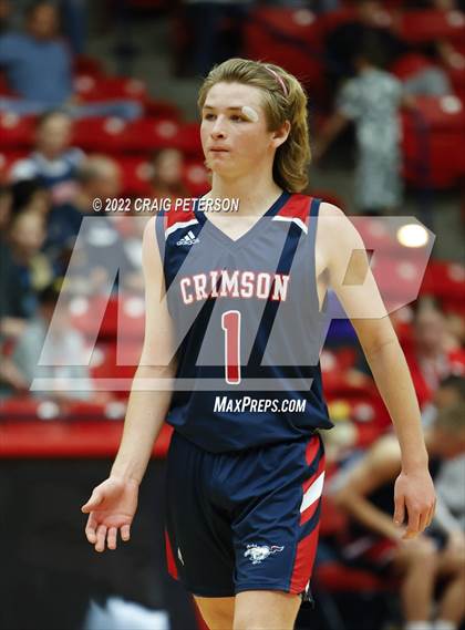 Thumbnail 3 in Sky View vs. Crimson Cliffs (UHSAA 4A Quarterfinal Playoff) photogallery.