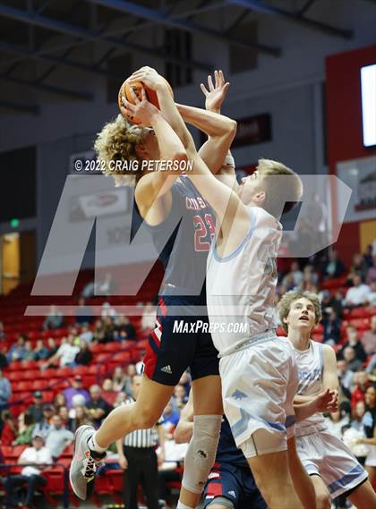 Thumbnail 3 in Sky View vs. Crimson Cliffs (UHSAA 4A Quarterfinal Playoff) photogallery.
