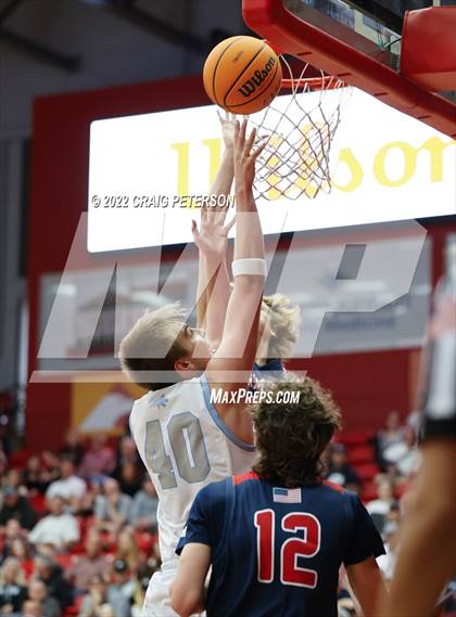 Thumbnail 1 in Sky View vs. Crimson Cliffs (UHSAA 4A Quarterfinal Playoff) photogallery.