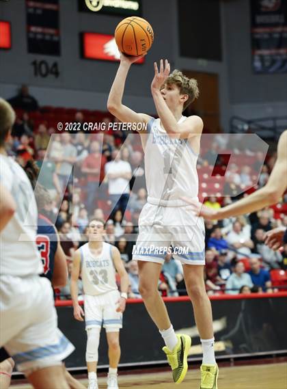 Thumbnail 1 in Sky View vs. Crimson Cliffs (UHSAA 4A Quarterfinal Playoff) photogallery.