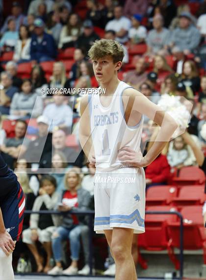 Thumbnail 3 in Sky View vs. Crimson Cliffs (UHSAA 4A Quarterfinal Playoff) photogallery.