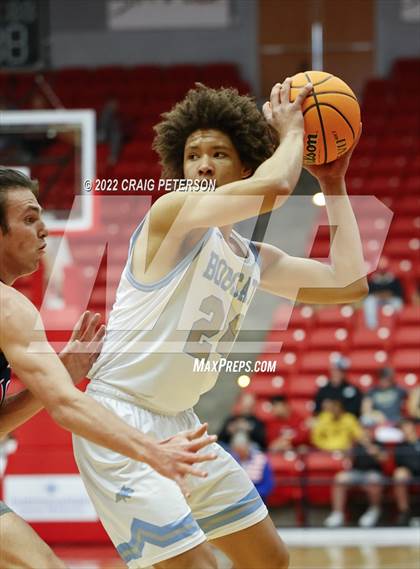 Thumbnail 3 in Sky View vs. Crimson Cliffs (UHSAA 4A Quarterfinal Playoff) photogallery.