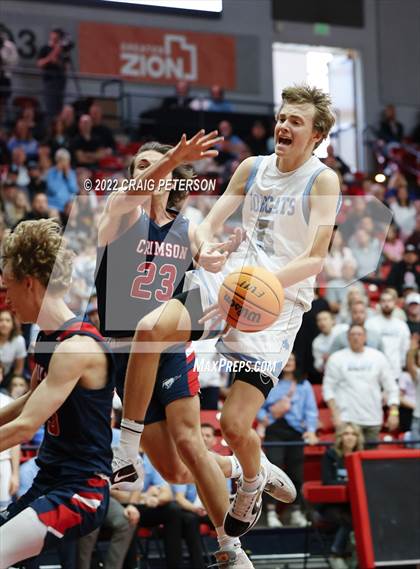Thumbnail 1 in Sky View vs. Crimson Cliffs (UHSAA 4A Quarterfinal Playoff) photogallery.