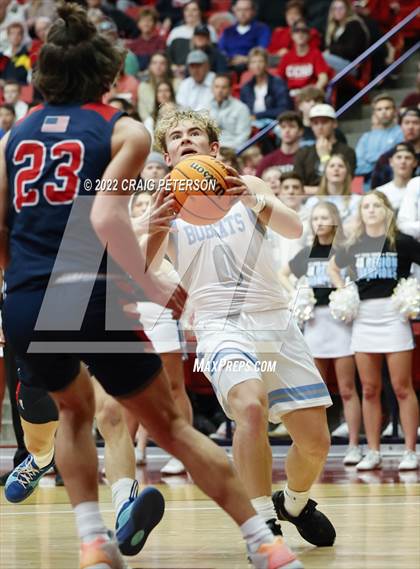 Thumbnail 2 in Sky View vs. Crimson Cliffs (UHSAA 4A Quarterfinal Playoff) photogallery.