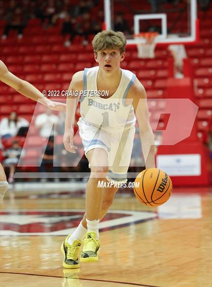 Thumbnail 2 in Sky View vs. Crimson Cliffs (UHSAA 4A Quarterfinal Playoff) photogallery.