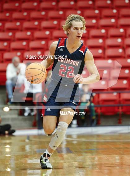 Thumbnail 3 in Sky View vs. Crimson Cliffs (UHSAA 4A Quarterfinal Playoff) photogallery.