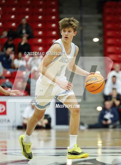Thumbnail 3 in Sky View vs. Crimson Cliffs (UHSAA 4A Quarterfinal Playoff) photogallery.