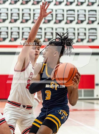 Thumbnail 1 in Park Tudor vs South Bend Riley (Paul Loggan Memorial Invite) photogallery.