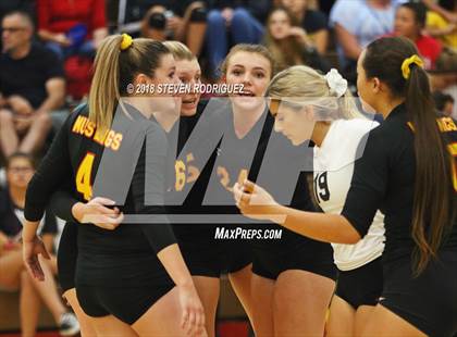 Thumbnail 2 in Central Catholic @ Oakdale photogallery.