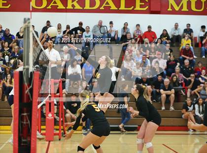 Thumbnail 3 in Central Catholic @ Oakdale photogallery.