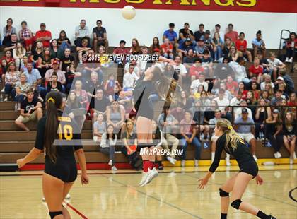 Thumbnail 1 in Central Catholic @ Oakdale photogallery.