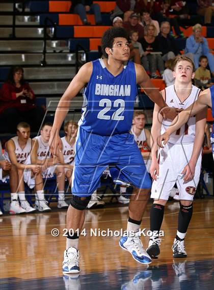 Thumbnail 2 in Logan vs. Bingham (Tarkanian Classic) photogallery.