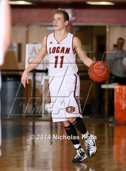 Thumbnail 1 in Logan vs. Bingham (Tarkanian Classic) photogallery.