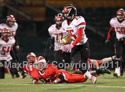 Thumbnail 2 in Maple Grove vs. Letchworth (NYSPHSAA Western Regional) photogallery.