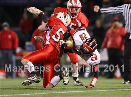Thumbnail 2 in Maple Grove vs. Letchworth (NYSPHSAA Western Regional) photogallery.