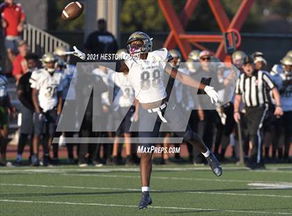 Thumbnail 3 in JV: St. John Bosco @ Mater Dei photogallery.