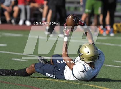 Thumbnail 1 in JV: St. John Bosco @ Mater Dei photogallery.