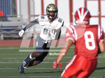Thumbnail 1 in JV: St. John Bosco @ Mater Dei photogallery.