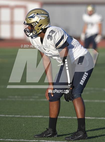 Thumbnail 2 in JV: St. John Bosco @ Mater Dei photogallery.