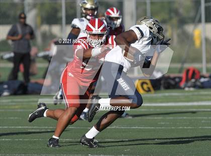 Thumbnail 1 in JV: St. John Bosco @ Mater Dei photogallery.
