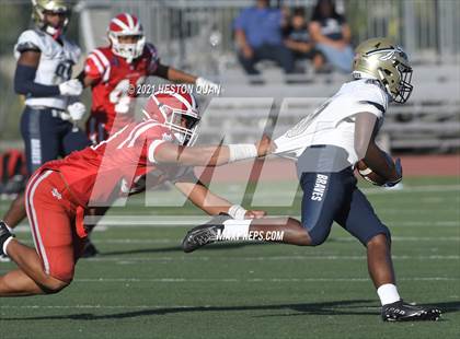 Thumbnail 1 in JV: St. John Bosco @ Mater Dei photogallery.