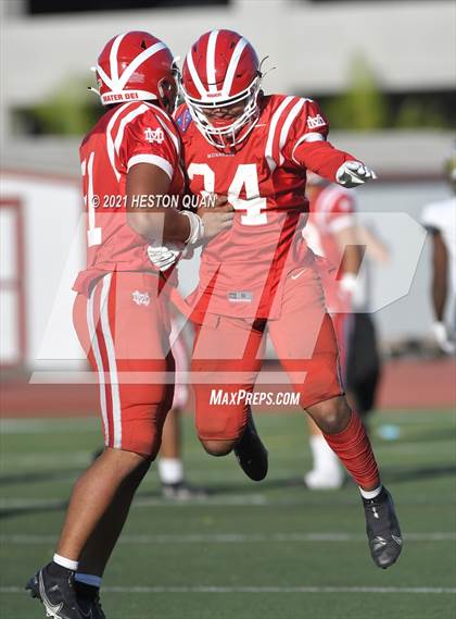 Thumbnail 2 in JV: St. John Bosco @ Mater Dei photogallery.