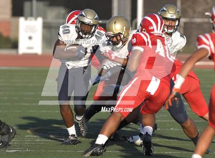 Thumbnail 1 in JV: St. John Bosco @ Mater Dei photogallery.