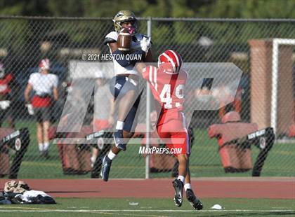 Thumbnail 2 in JV: St. John Bosco @ Mater Dei photogallery.