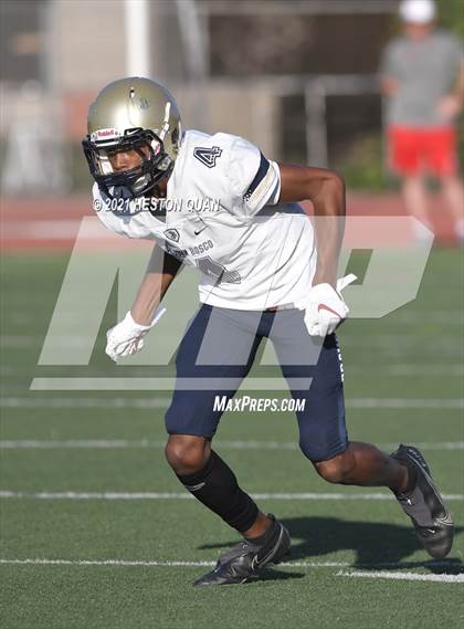 Thumbnail 1 in JV: St. John Bosco @ Mater Dei photogallery.